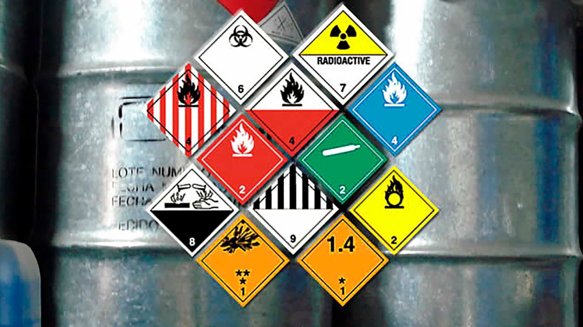 Etiquetas para bidones de productos químicos